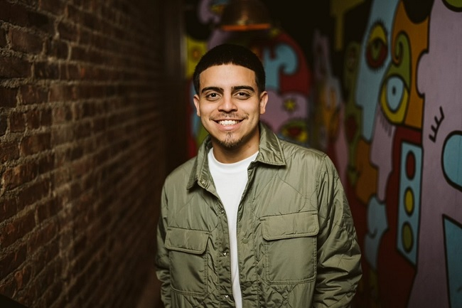 Ralph Barbosa has gained a lot of popularity for his recent standup release on Netflix, “Cowabunga.” (Photo Courtesy of barbosacomedy.com)