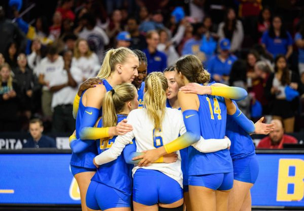 UCLA Womens Team in the playoff with libero! (Photo courtsey of Bruins Daily)