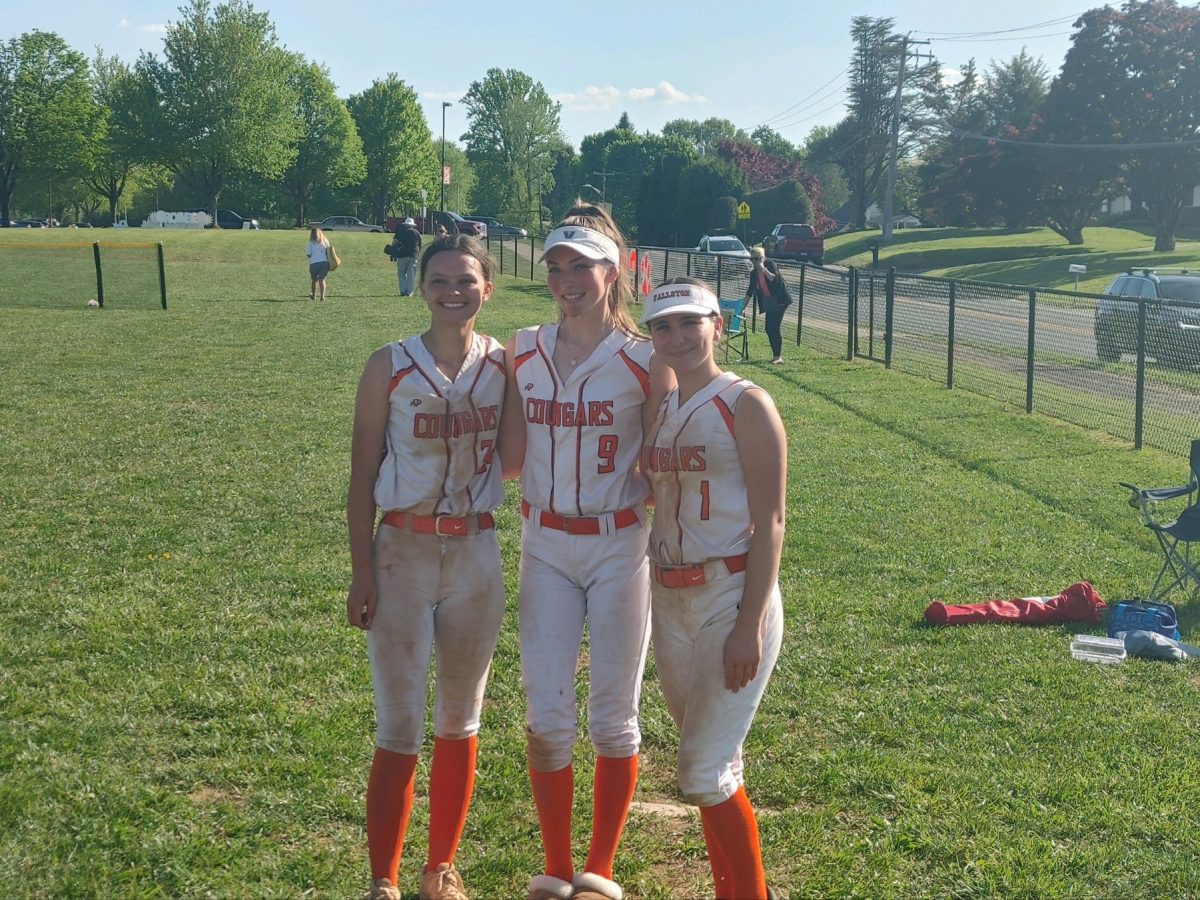 Seniors pictured from left to right are Aleisa Rowe, Madison Burns, and Megan Watts. (Photo Courtesy of Megan Watts)