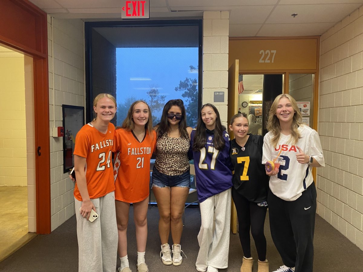 Pictured (left to right): Delilah Rinehart, Avery Lane, Teagan Sanza, Gabriella Blasko, Addison Landon, and Olivia Goad (Freshmen). (Photo courtesy of Louis Liu)