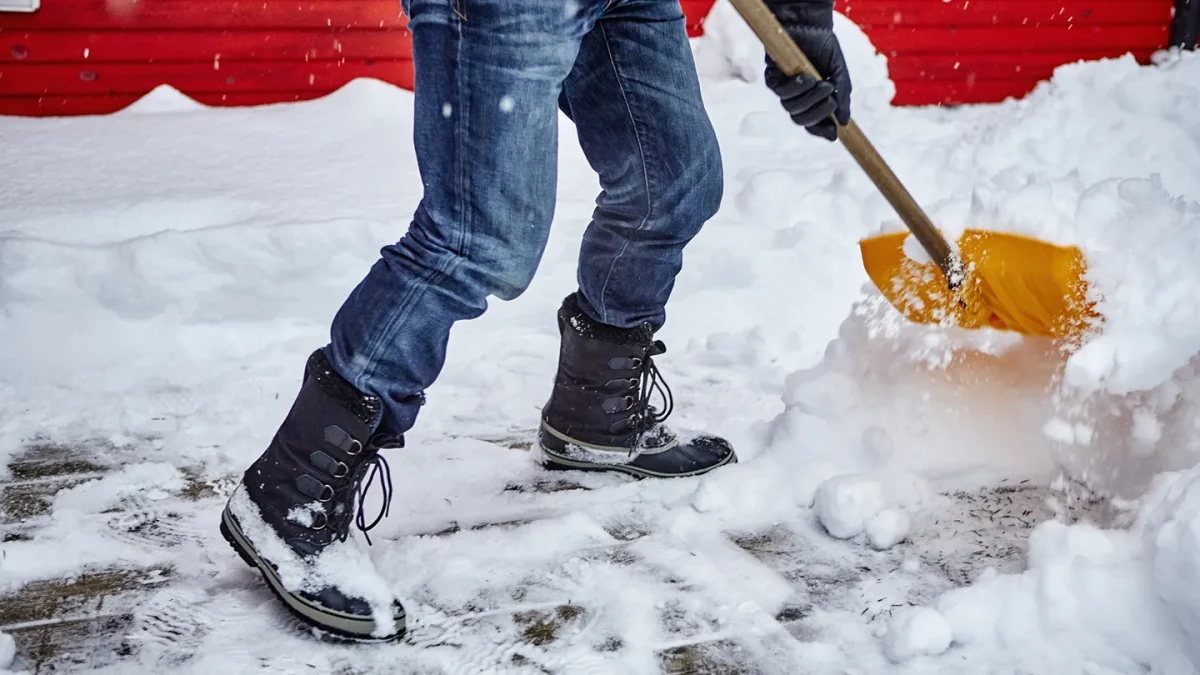 About 11,000 people per year have to visit the emergency room due to injuries relating to shoveling snow. Photo Courtesy of Everyday Health.